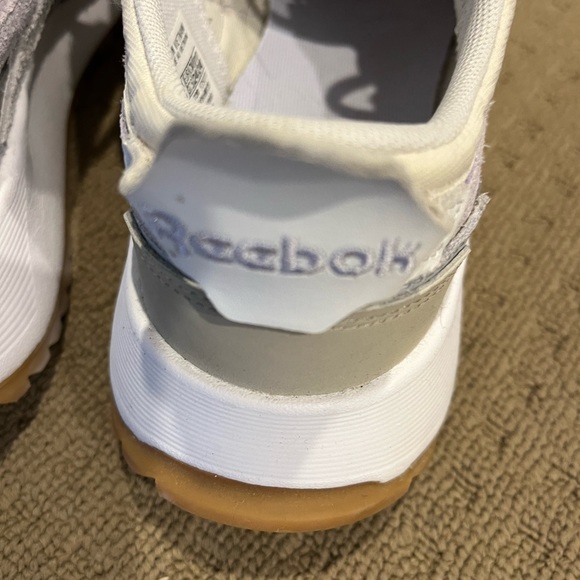 Reebok Classic Legacy Runners - Neutral tones (beige, grey, lilac) UK 5, EU 37.5 - Picture 8 of 11